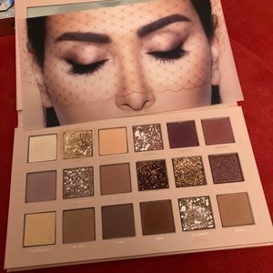 Huda Beauty Nude Palatte